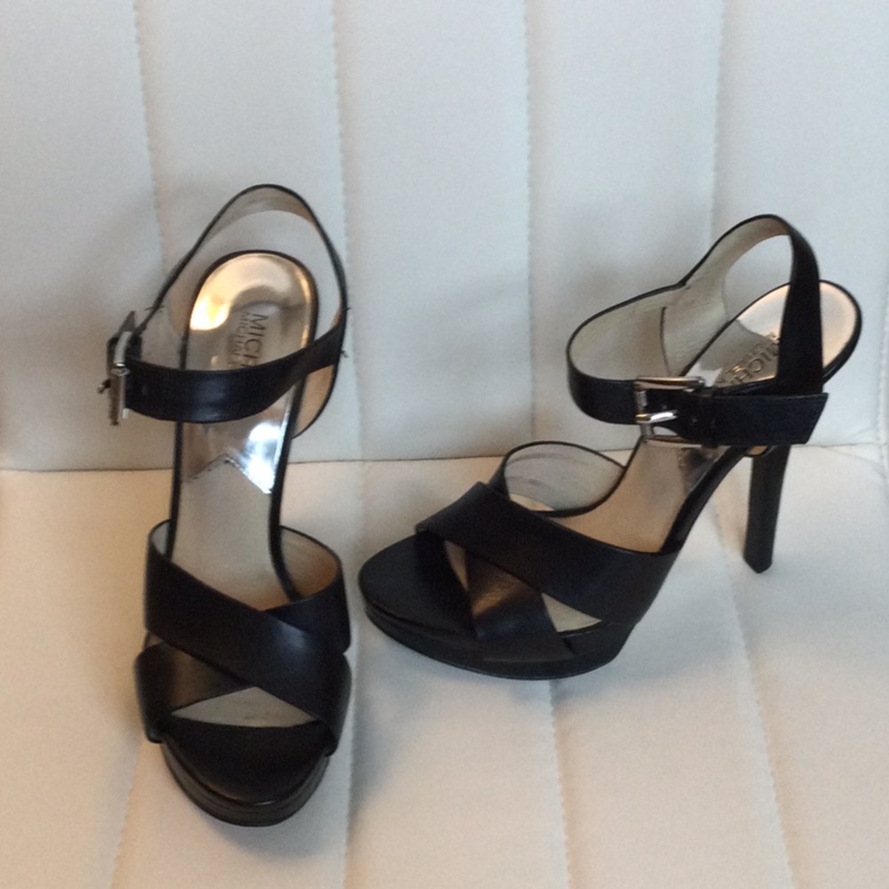 EUC Michael Kors 8.5 Black/ Silver High Heel Sandals Stilletos